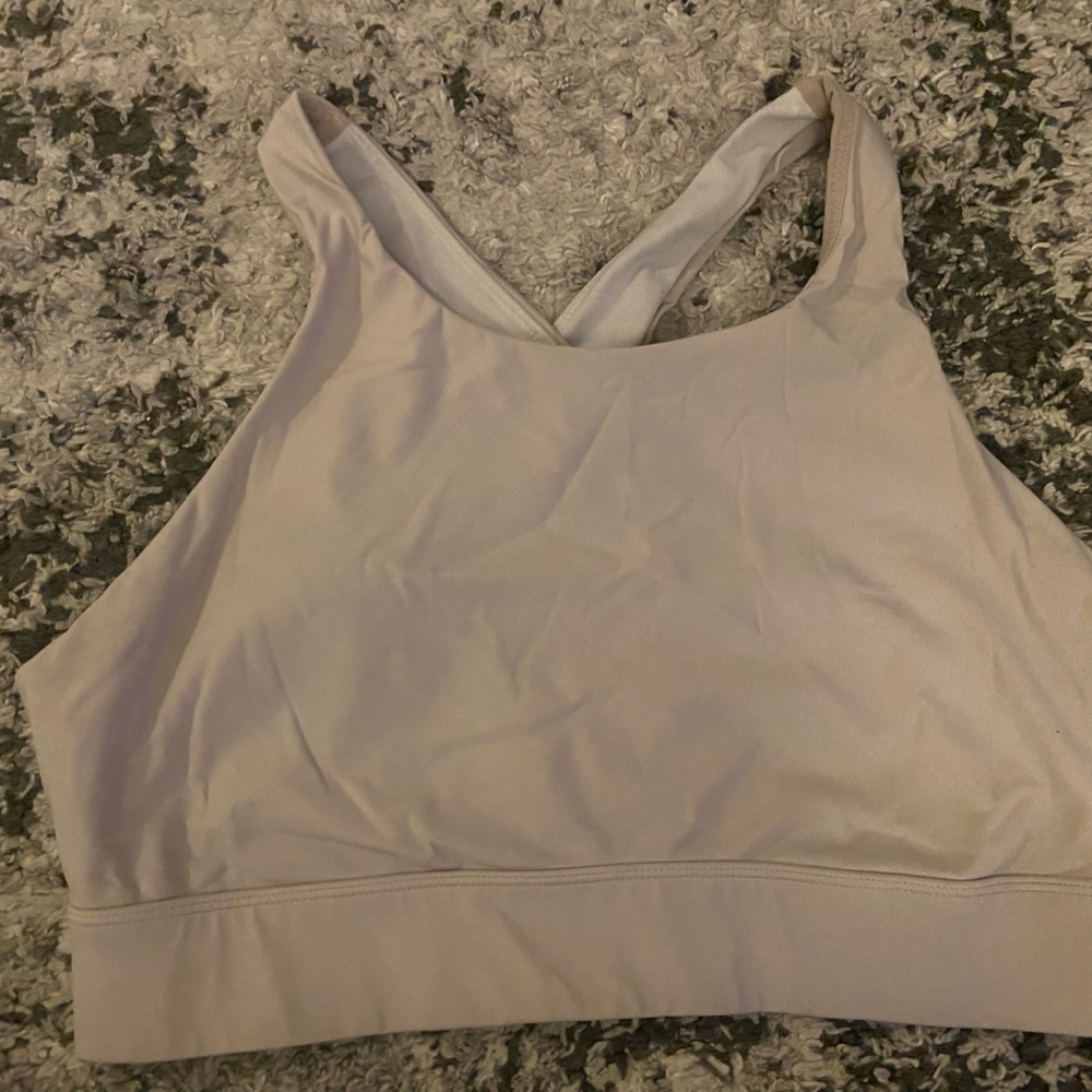 Fabletics Cream Racerback Sports Bra 🤍